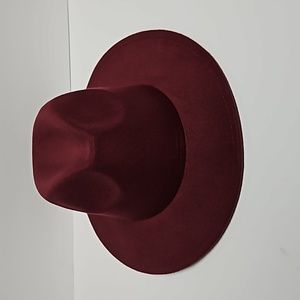 NEW! FODERA HAT BURGUNDY COLOR